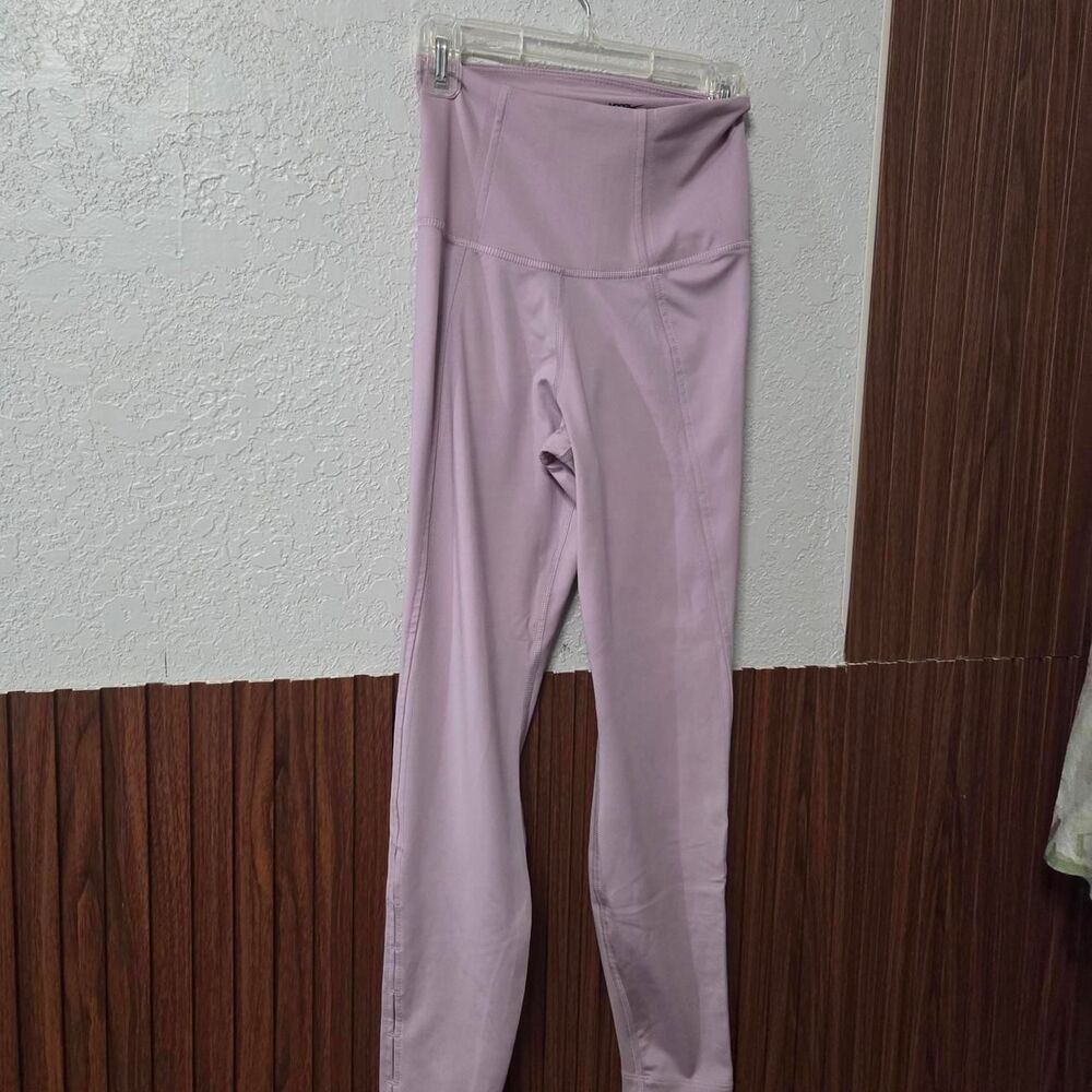 Nike Women's Purple and Pink Leggings